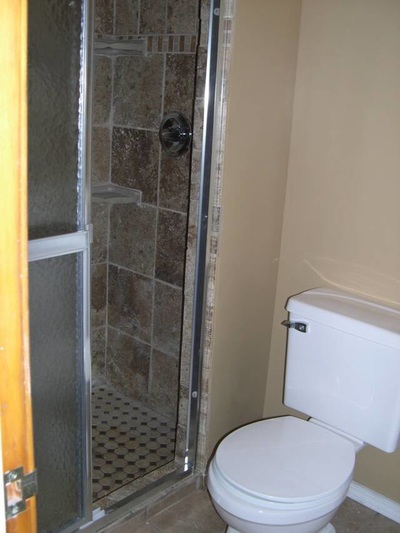 Bathroom Tile Shower and Toilet